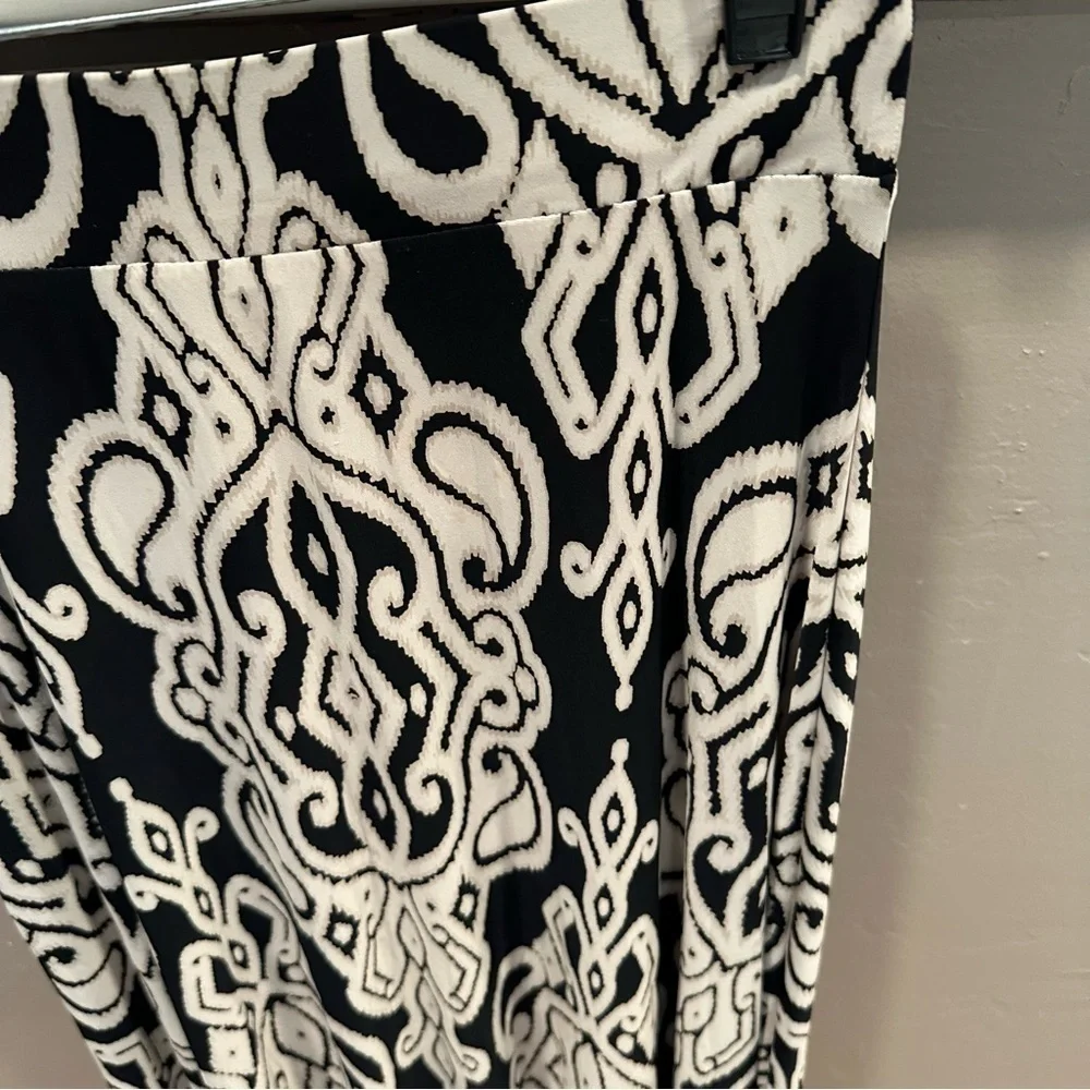 INC Black and White Poly Spandex Silver Studded Maxi Skirt EUC Size XS It#C72
